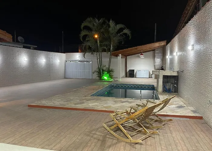 Casa Com Piscina Em Itanhaem