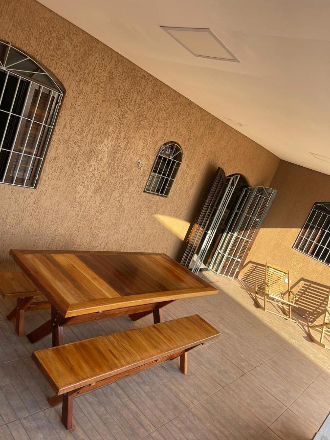 Casa Com Piscina Em *