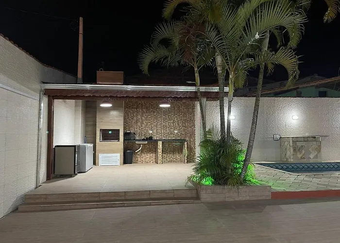 Casa Com Piscina Em Itanhaem